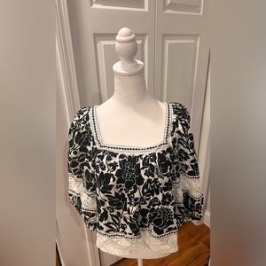 Rachel Zoe Black / White Floral Top | Medium